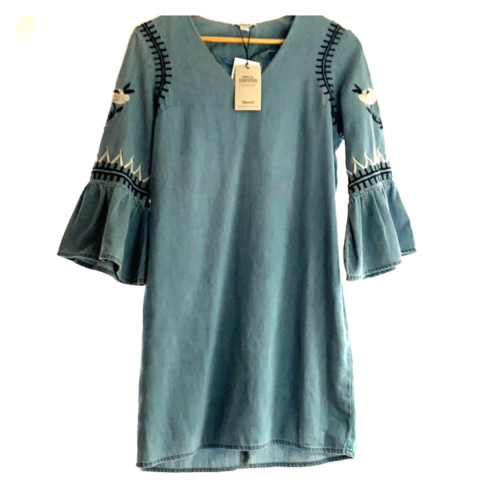 Denim & co dress with embroidered bell sleeves.